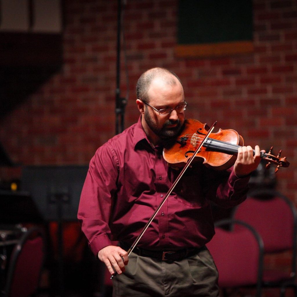 Gus Weaver violin instructor at red dirt music academy